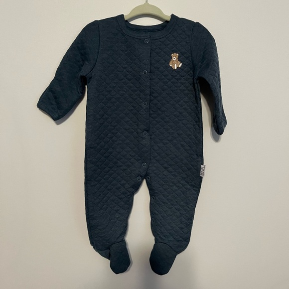 LOT 3-6 month onesies & t-shirts - Picture 3 of 12